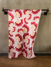 Load image into Gallery viewer, SILK SARONG GINKGO25 Pink Gelato
