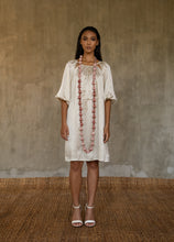 Load image into Gallery viewer, JIWA SILK DRESS Deco Ivory
