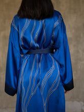 Load image into Gallery viewer, KINTSUGI SILK KIMONO Nautical blue
