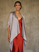 Load image into Gallery viewer, SILK OPEN KAFTAN Kubis Cloud Grey
