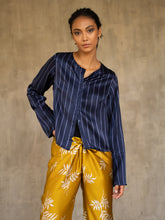 Load image into Gallery viewer, SATONDA SILK TOP Stripes blu
