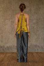 Load image into Gallery viewer, IZI SILK HALTER TOP Kari Old Gold
