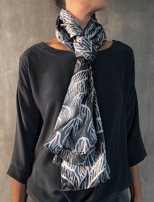 QUARZIA ARTISAN 100% SILK BATIK SCARF MADE IN BALI
