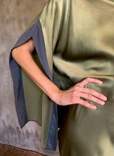 Load image into Gallery viewer, QUARZIA ARTISAN 100% SILK BATIK DRESS MADE IN BALI
