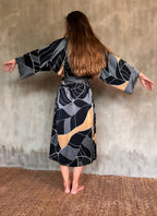 QUARZIA ARTISAN 100% SILK BATIK KIMONO MADE IN BALI