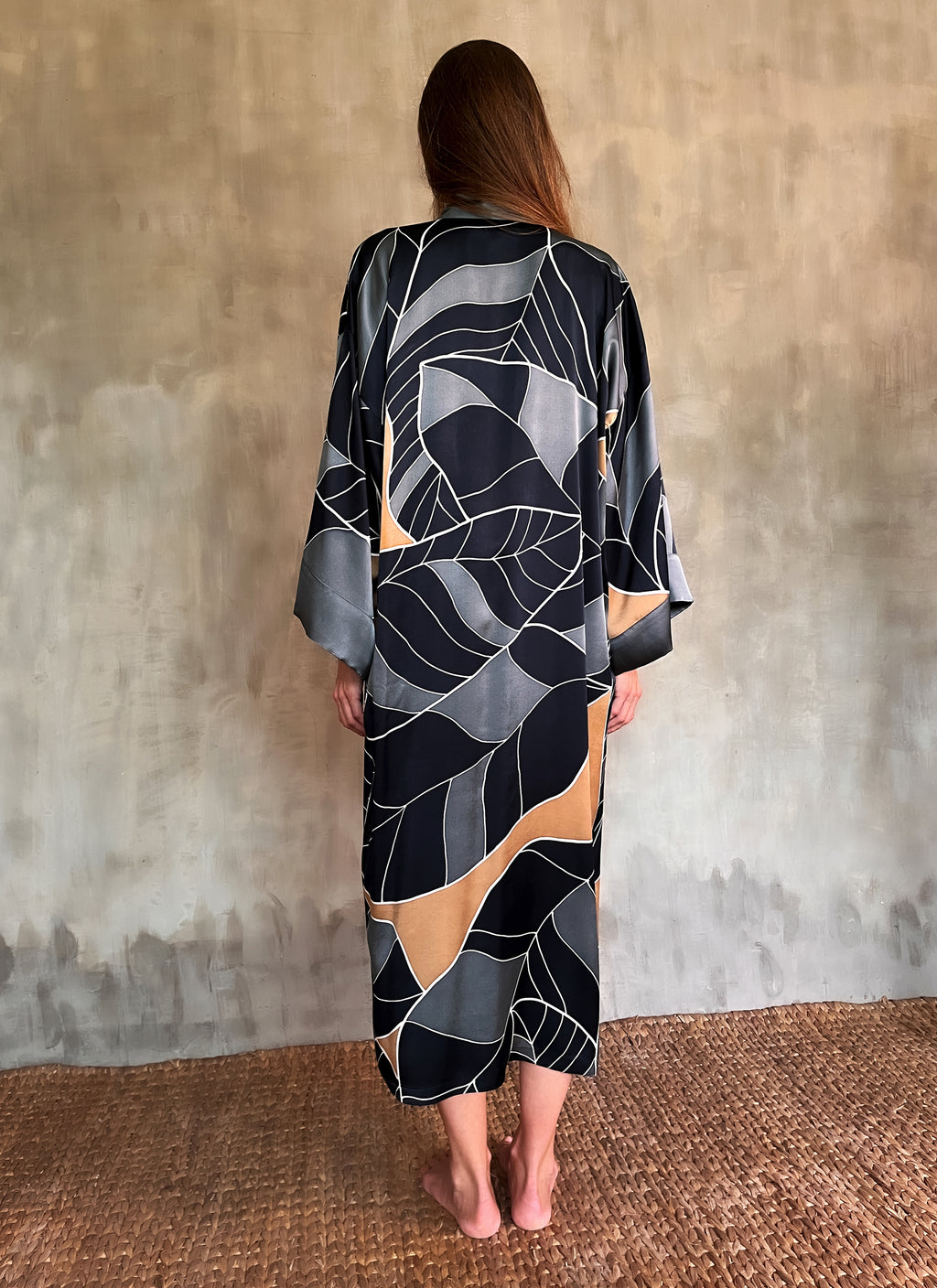 QUARZIA ARTISAN 100% SILK BATIK KIMONO MADE IN BALI