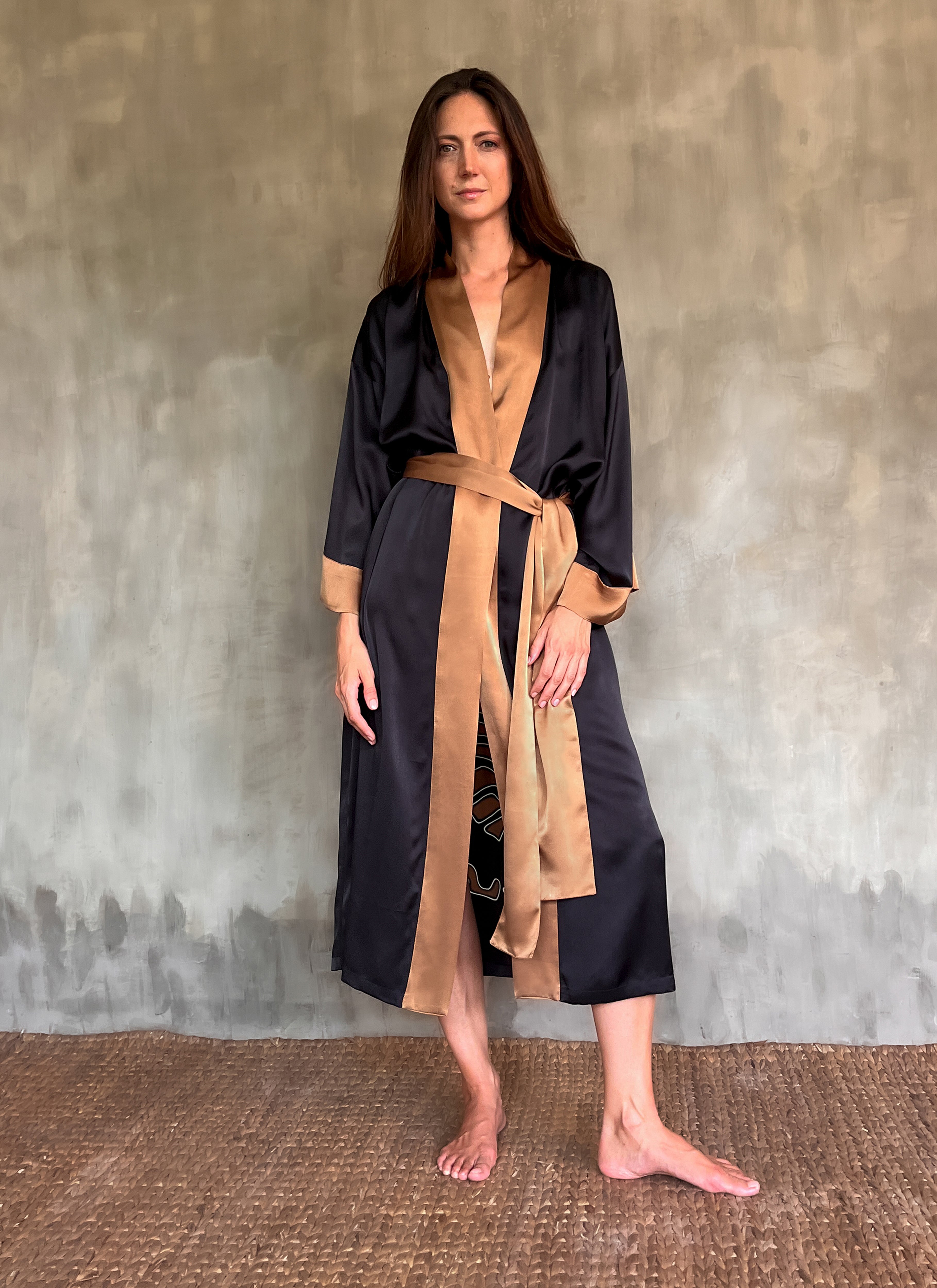 QUARZIA ARTISAN 100% SILK BATIK KIMONO MADE IN BALI