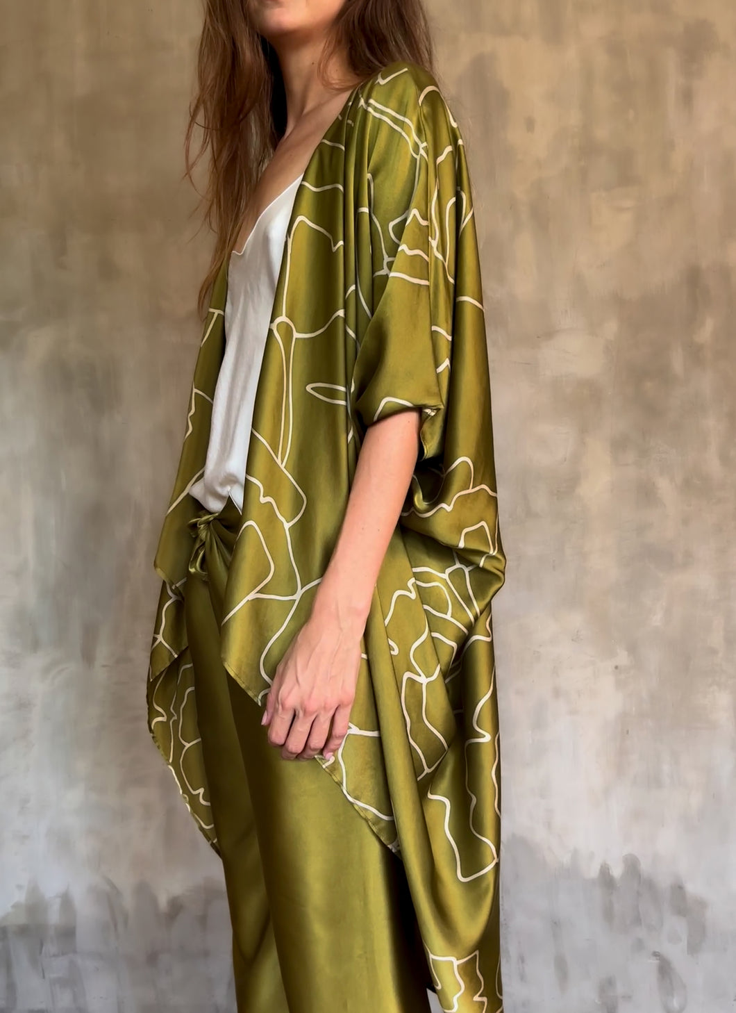 QUARZIA ARTISAN 100% SILK BATIK KAFTAN MADE IN BALI