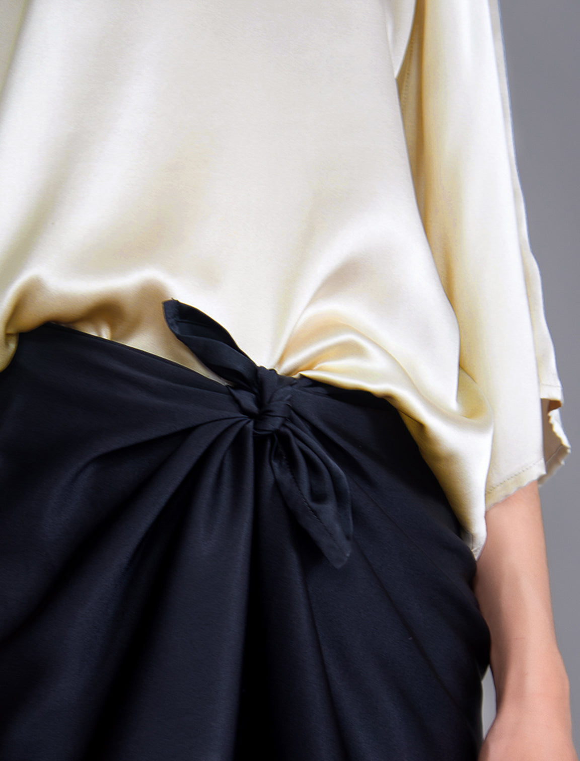 Knot Silk Pant Tiger Black