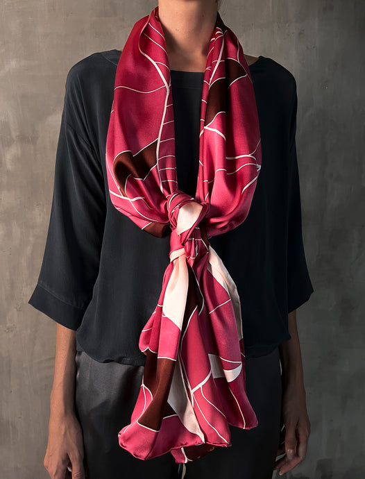 QUARZIA ARTISAN 100% SILK BATIK SCARF MADE IN BALI
