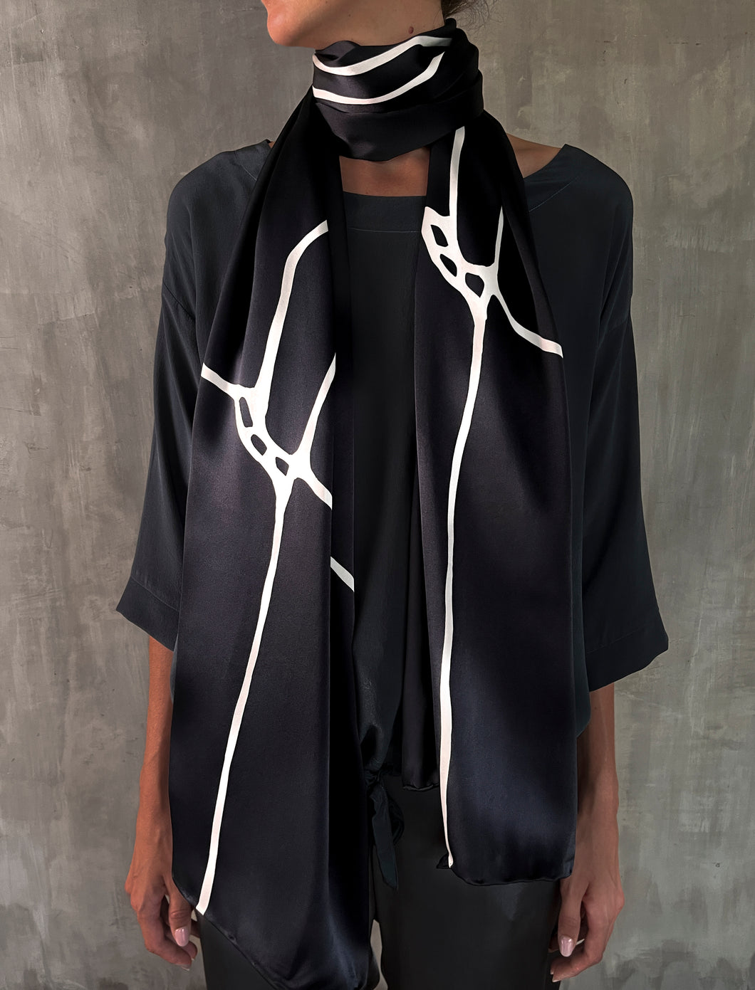 QUARZIA ARTISAN 100% SILK BATIK SCARF MADE IN BALI
