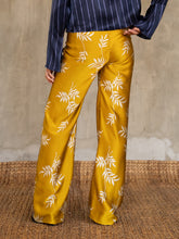 Load image into Gallery viewer, Quarzia luxury decorative Knot Pant-hand painted handmade from premium silk-Dedaun Old Gold &amp; White-crafted by artisans in Bali
