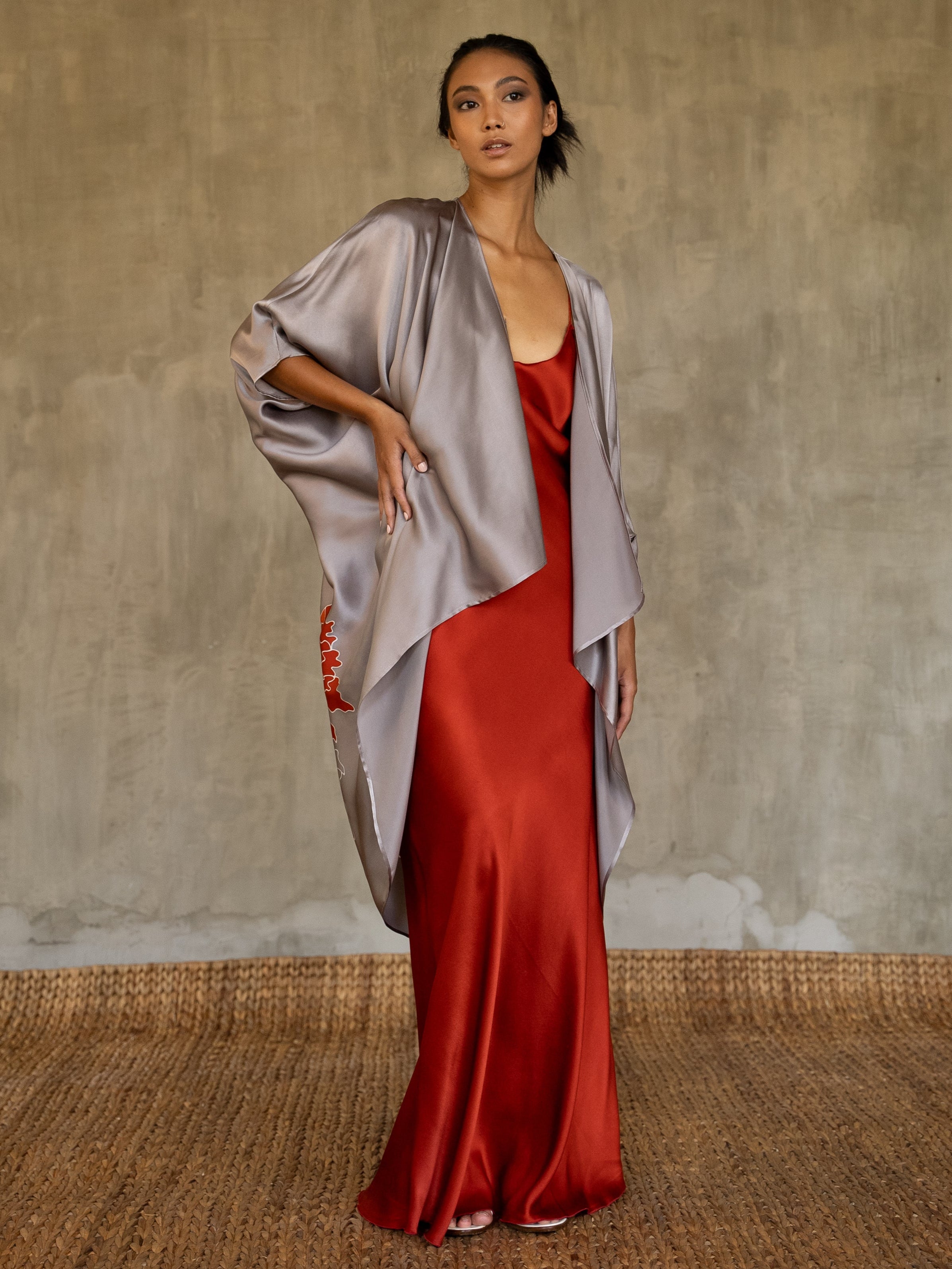 Quarzia luxury decorative Open Kaftan with three-quarter length sleeves-hand painted handcrafted from premium silk-Kubis Cloud Grey-made by artisans in Bali