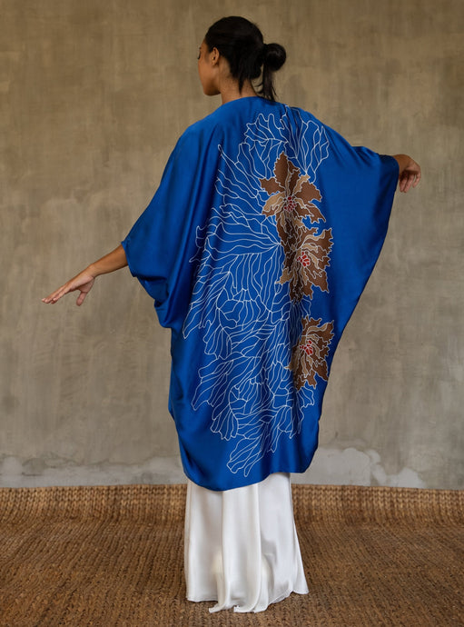Quarzia luxury decorative Open Kaftan with three-quarter length sleeves-hand painted handcrafted from premium silk-Kubis Nautical Blue-crafted by artisans in Bali