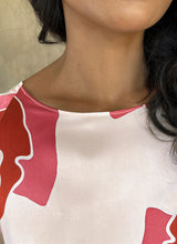 Load image into Gallery viewer, Detail of round neck of Bella dress Ginkgo 25
