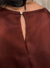 Load image into Gallery viewer, detail of a woman silk top rust color handmade in Bali
