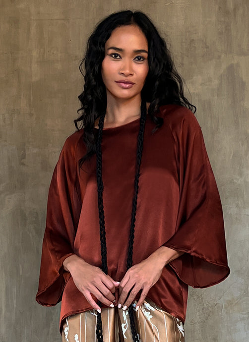 woman silk top handmade in Bali