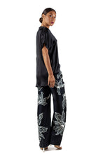 Load image into Gallery viewer, KNOT SILK PANT Iris black-white
