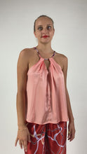Load and play video in Gallery viewer, SINGA SILK TOP plain rose-cloud
