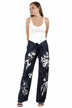 Load image into Gallery viewer, knot silk pant royal black
